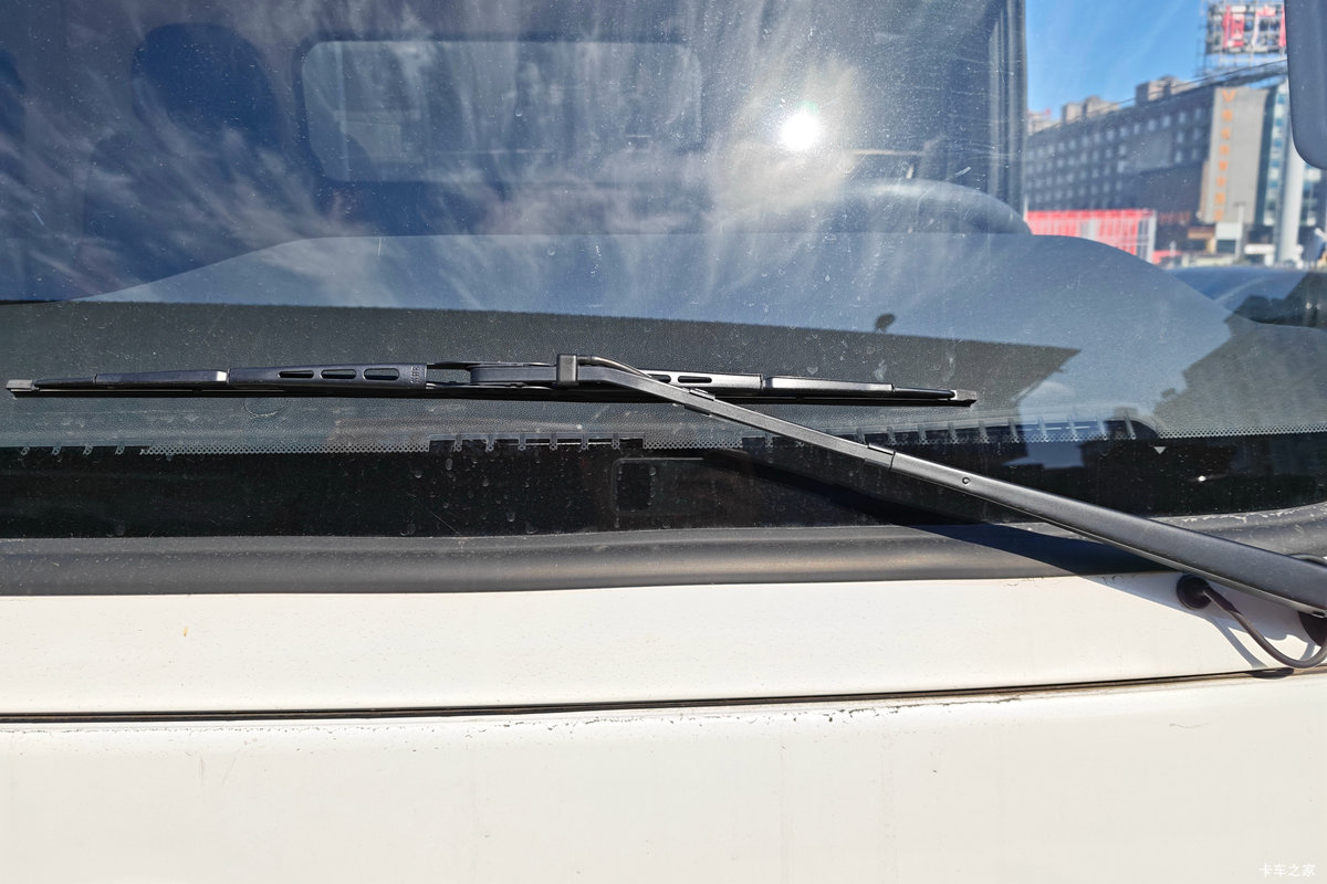 �������ó� ����S300 ���а� 4.5T 4.18�׵��Ŵ��綯��դʽ�Ῠ(�㴨���)(��ɲ)100.07kWh���