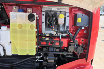 �������KR ��Ӣ�� 4.8L���� 240���� 4X2 ��ʿ��8�� 6.8�������ػ���ͼƬ