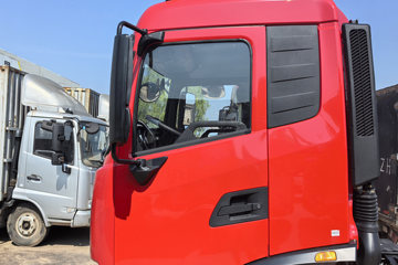 �������KR ��Ӣ�� 4.8L���� 240���� 4X2 ��ʿ��8�� 6.8�������ػ���ͼƬ