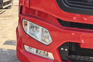 �������KR ��Ӣ�� 4.8L���� 240���� 4X2 ��ʿ��8�� 6.8�������ػ���ͼƬ