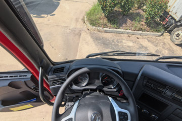 �������KR ��Ӣ�� 4.8L���� 240���� 4X2 ��ʿ��8�� 6.8�������ػ���ͼƬ