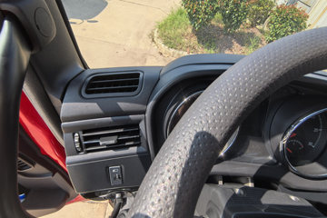 �������KR ��Ӣ�� 4.8L���� 240���� 4X2 ��ʿ��8�� 6.8�������ػ���ͼƬ