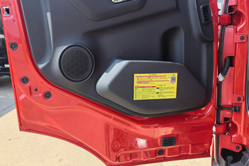 �������KR ��Ӣ�� 4.8L���� 240���� 4X2 ��ʿ��8�� 6.8�������ػ���ͼƬ