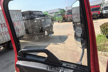 �������KR ��Ӣ�� 4.8L���� 240���� 4X2 ��ʿ��8�� 6.8�������ػ���ͼƬ