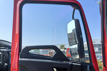 �������KR ��Ӣ�� 4.8L���� 240���� 4X2 ��ʿ��8�� 6.8�������ػ���ͼƬ