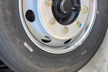 �������KR ��Ӣ�� 4.8L���� 240���� 4X2 ��ʿ��8�� 6.8�������ػ���ͼƬ