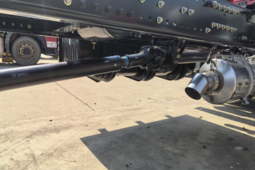 �������KR ��Ӣ�� 4.8L���� 240���� 4X2 ��ʿ��8�� 6.8�������ػ���ͼƬ