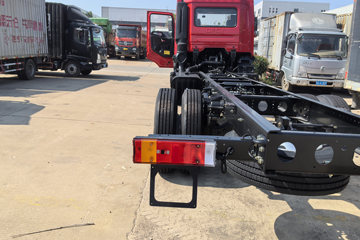 �������KR ��Ӣ�� 4.8L���� 240���� 4X2 ��ʿ��8�� 6.8�������ػ���ͼƬ