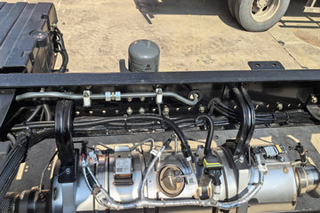 �������KR ��Ӣ�� 4.8L���� 240���� 4X2 ��ʿ��8�� 6.8�������ػ���ͼƬ