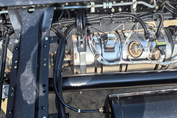 �������KR ��Ӣ�� 4.8L���� 240���� 4X2 ��ʿ��8�� 6.8�������ػ���ͼƬ