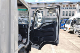 领跑L6(原领跑S6)&nbsp;载货车驾驶室                                               图片