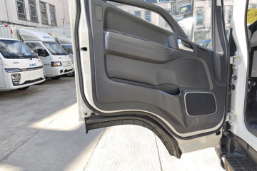 �������� ����L6 2.5L���� 150���� 5�� 4.15�׵�����ʽ�Ῠ ����ͼƬ