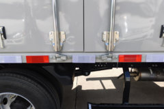 江淮康铃 领跑L6 2.5L柴油 150马力 5档 4.15米单排厢式轻卡 江淮康铃 领跑L6 2.5L柴油 150马力 5档 4.15米单排厢式轻卡