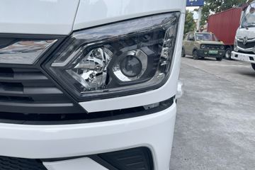 �������V�� 2.3L���� 142���� ������5�� 4.17�׵�����ʽ΢��ͼƬ