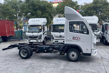 奥铃V卡&nbsp;载货车外观                                                图片