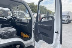 福田奥铃V卡 2.3L柴油 142马力 万里扬5档 4.17米单排厢式微卡