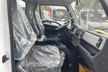 �������V�� 2.3L���� 142���� ������5�� 4.17�׵�����ʽ΢��ͼƬ