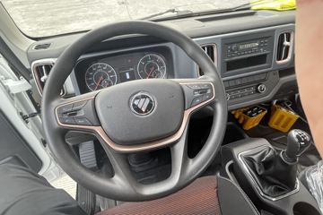 �������V�� 2.3L���� 142���� ������5�� 4.17�׵�����ʽ΢��ͼƬ