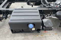 福田奥铃V卡 2.3L柴油 142马力 万里扬5档 4.17米单排厢式微卡