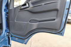 蓝擎·悦EN 宽体 气刹 4.18米单排纯电动仓栅式轻卡 宁德时代100.46kWh