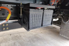 蓝擎·悦EN 宽体 气刹 4.18米单排纯电动仓栅式轻卡 宁德时代100.46kWh