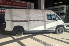 福田卡文 乐福畅行版爱易科40.18kWh 纯电封闭货车