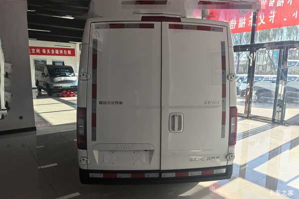 福田卡文 乐福畅行版半固态纯电动封闭式货车