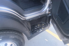 中国重汽HOWO 悍将M 150马力 3.85米排半厢式轻卡