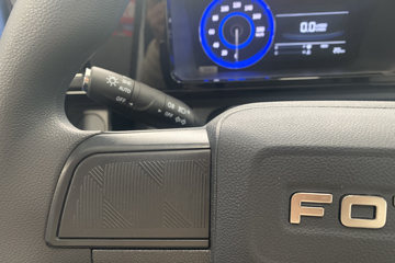 ���� ����Q����ʽ ������ 1.6L 120���� ���� 2.5��˫����ʽ΢��ͼƬ