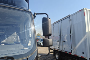 Ծ�� ��ԽC300 140���� 4.17�׵�����ʽ�ῨͼƬ