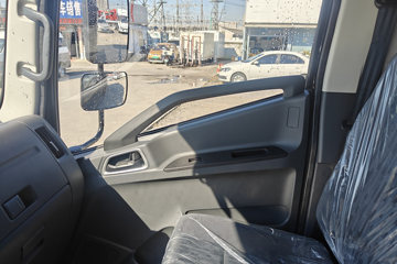 Ծ�� ��ԽC300 140���� 4.17�׵�����ʽ�ῨͼƬ