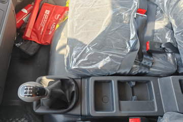 Ծ�� ��ԽC300 140���� 4.17�׵�����ʽ�ῨͼƬ
