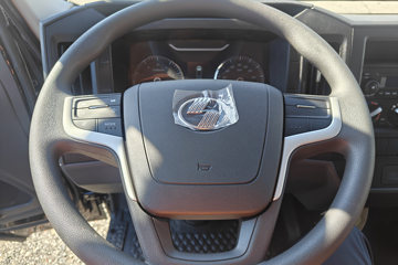 Ծ�� ��ԽC300 140���� 4.17�׵�����ʽ�ῨͼƬ