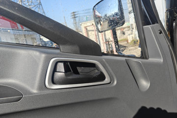 Ծ�� ��ԽC300 140���� 4.17�׵�����ʽ�ῨͼƬ