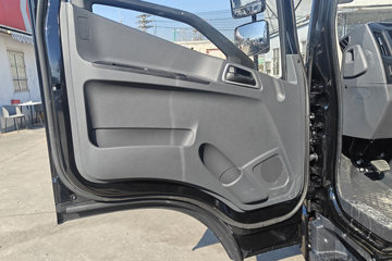 Ծ�� ��ԽC300 140���� 4.17�׵�����ʽ�ῨͼƬ