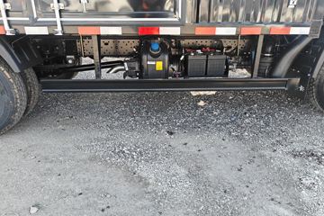 Ծ�� ��ԽC300 140���� 4.17�׵�����ʽ�ῨͼƬ
