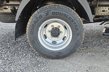 Ծ�� ��ԽC300 140���� 4.17�׵�����ʽ�ῨͼƬ