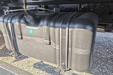 Ծ�� ��ԽC300 140���� 4.17�׵�����ʽ�ῨͼƬ