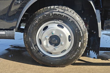 Ծ�� ��ԽC300 140���� 4.17�׵�����ʽ�ῨͼƬ