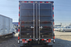 跃进 超越C300 140马力 4.17米单排厢式轻卡