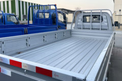 奇瑞商用车 开瑞K7 标准型 液刹 3.7米单排纯电动栏板微卡 宁德时代70.595kWh