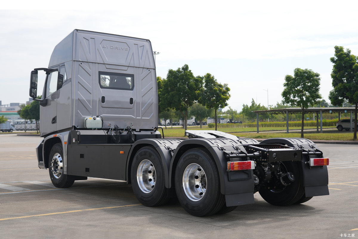 �������T9 6X4 ���綯ǣ���� �д��º�400.62kWh���