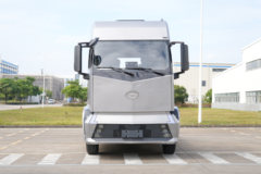 广汽领程T9 6X4 纯电动牵引车 中创新航400.62kWh