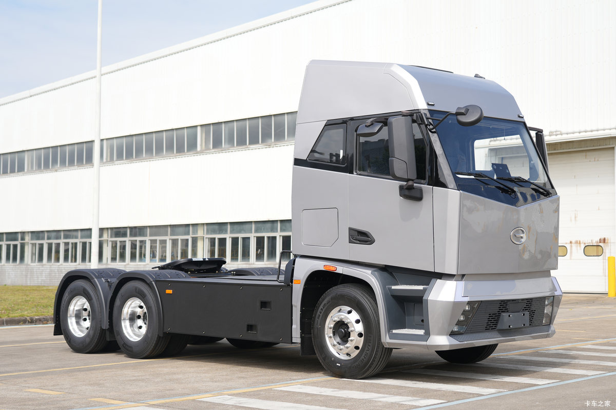 �������T9 6X4 ���綯ǣ���� �д��º�400.62kWh���