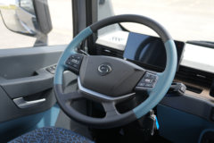 广汽领程T9 6X4 纯电动牵引车 中创新航400.62kWh