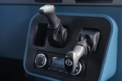 广汽领程T9 6X4 纯电动牵引车 中创新航400.62kWh