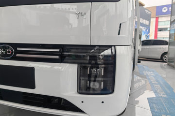 ���ǵ�T4 �Ƽ��� 3.815�׵��Ŵ��綯�����Ῠ ����62.4kWhͼƬ