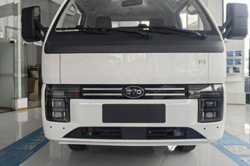 ���ǵ�T4 �Ƽ��� 3.815�׵��Ŵ��綯�����Ῠ ����62.4kWhͼƬ