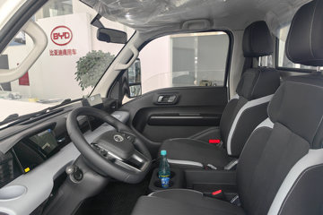 ���ǵ�T4 �Ƽ��� 3.815�׵��Ŵ��綯�����Ῠ ����62.4kWhͼƬ