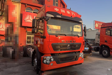 中国重汽 HOWO TX7 PRO 290马力 4X2 6.8米翼开启厢式载货车